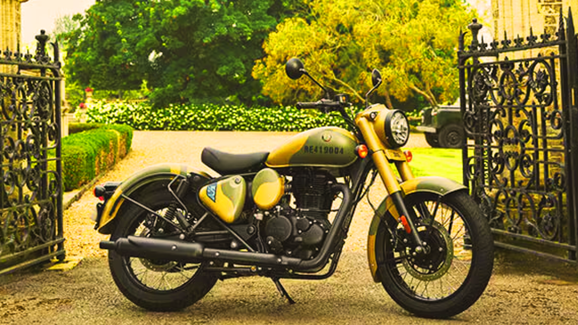 Royal Enfield Classic 350: रॉयल एनफील्ड का यह बाइक क्यों है खास जानिए कीमत माइलेज और फीचर्स अब बहुत कम कीमत पे