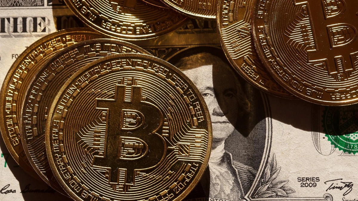 Bitcoin and Crypto Assets Plunge Amid Risk Aversion