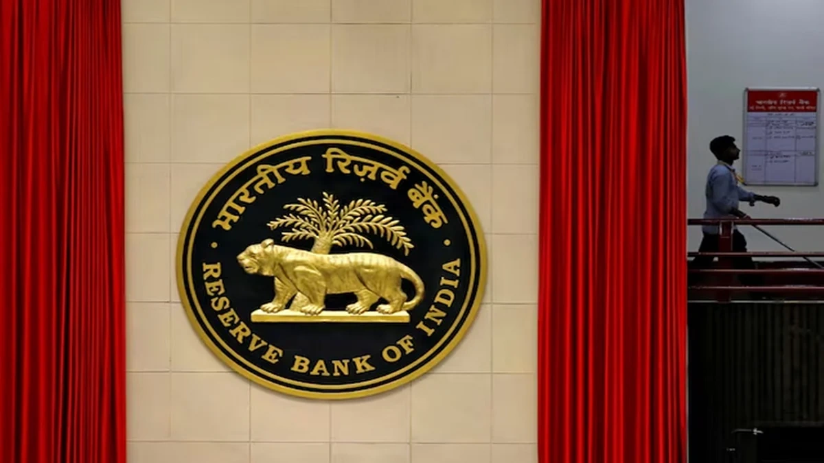 RBI Streamlines Regulations | Merges 9,000 Circulars for Easier Compliance